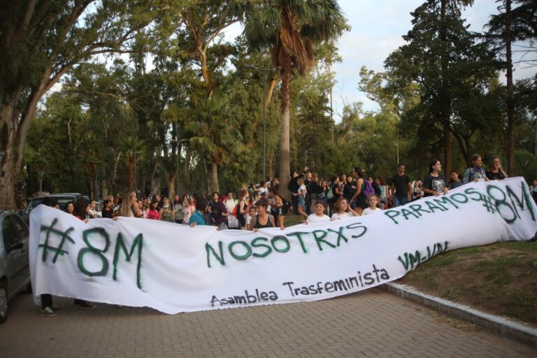 marcha 8m mujeres feminismo