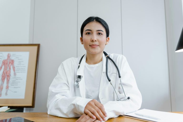 doctora-salud-doctor-médico