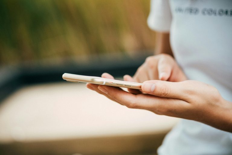 celular-trámite-tecnología