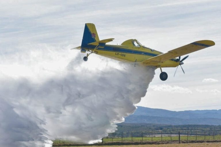 avion hidrante