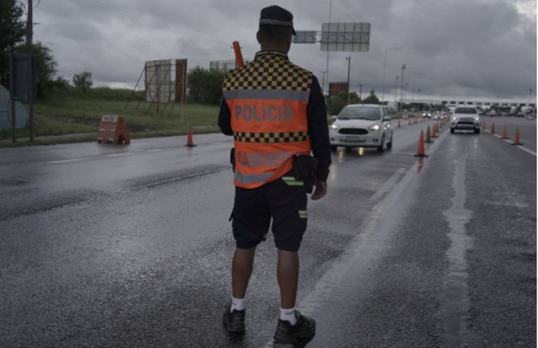 policía caminera-ruta