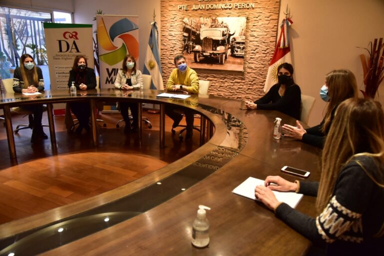Centro Facilitador de Idiomas
