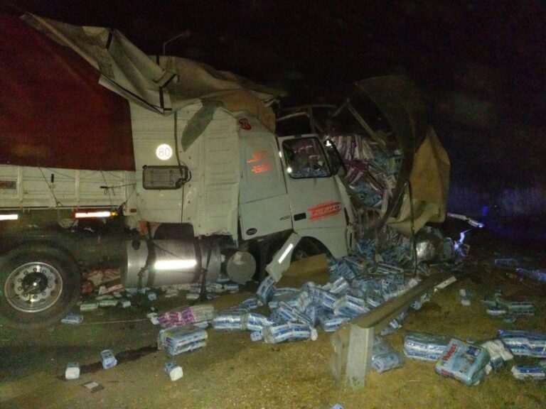 un-accidente-transito-fatal-tuvo-lugar-cercanias-dalmacio-velez-el-siniestro-participaron-tres-camiones