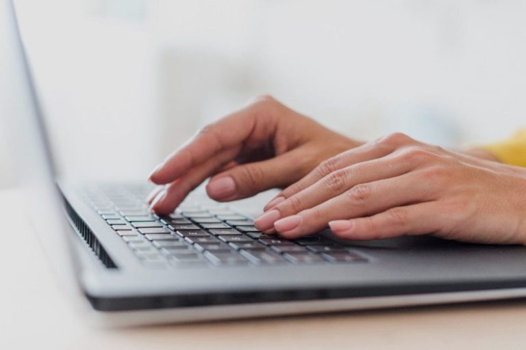 computadora inscripción