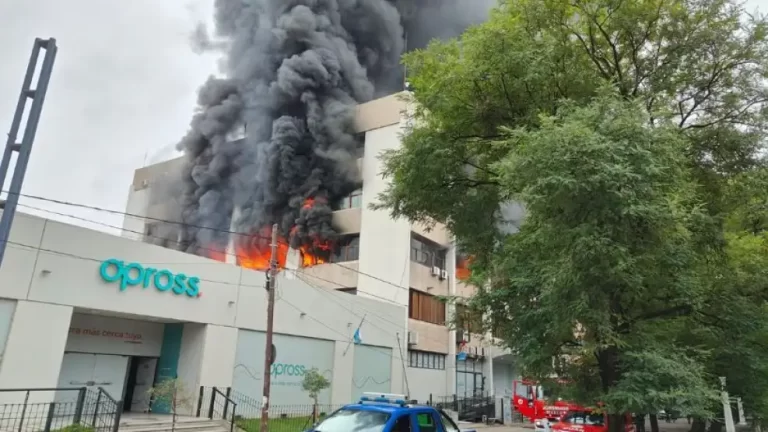 incendio-apross-2006319