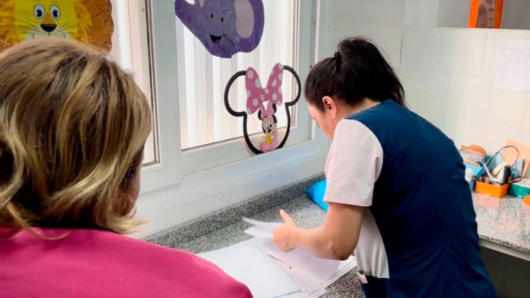 8374-el-lunes-habra-asueto-para-los-trabajadores-de-la-salud-publica